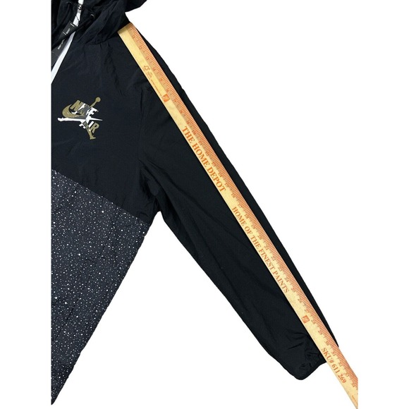 NWT Jordan Classic Windbreaker Hooded Jacket Men Zip Up‎ Black Sz L - Picture 4 of 7